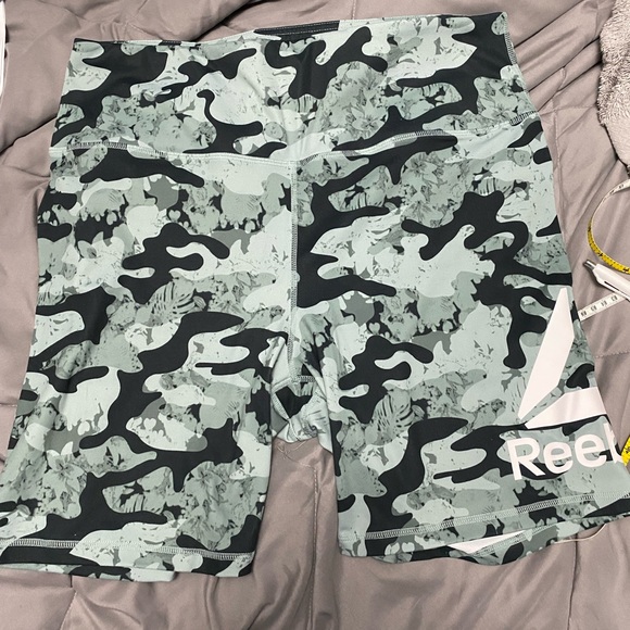 Reebok Biker Shorts xL - Picture 2 of 4